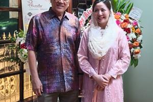 Menghadiri HUT Ms Trisya Suherman Ketua Partai PADI - Partai Amanah Demokrasi Indonesia